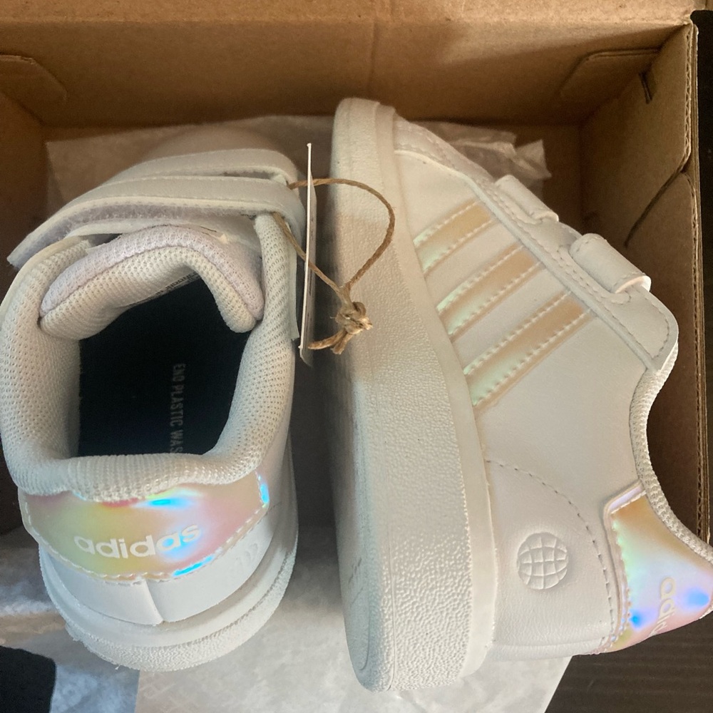 Adidas Grand Court iridescent toddler Sneakers